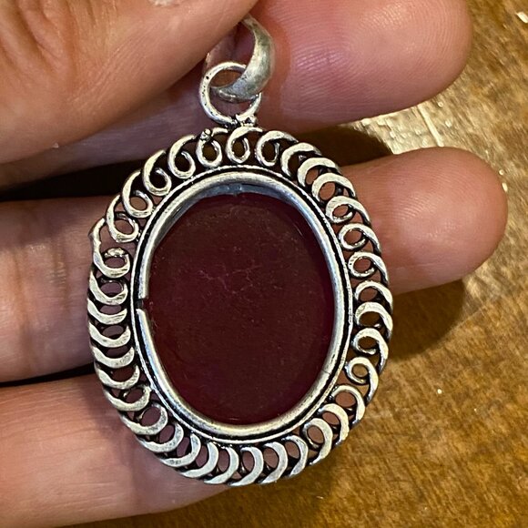 Stunning Natural Handmade Ruby Gemstone Pendant. - Picture 8 of 9